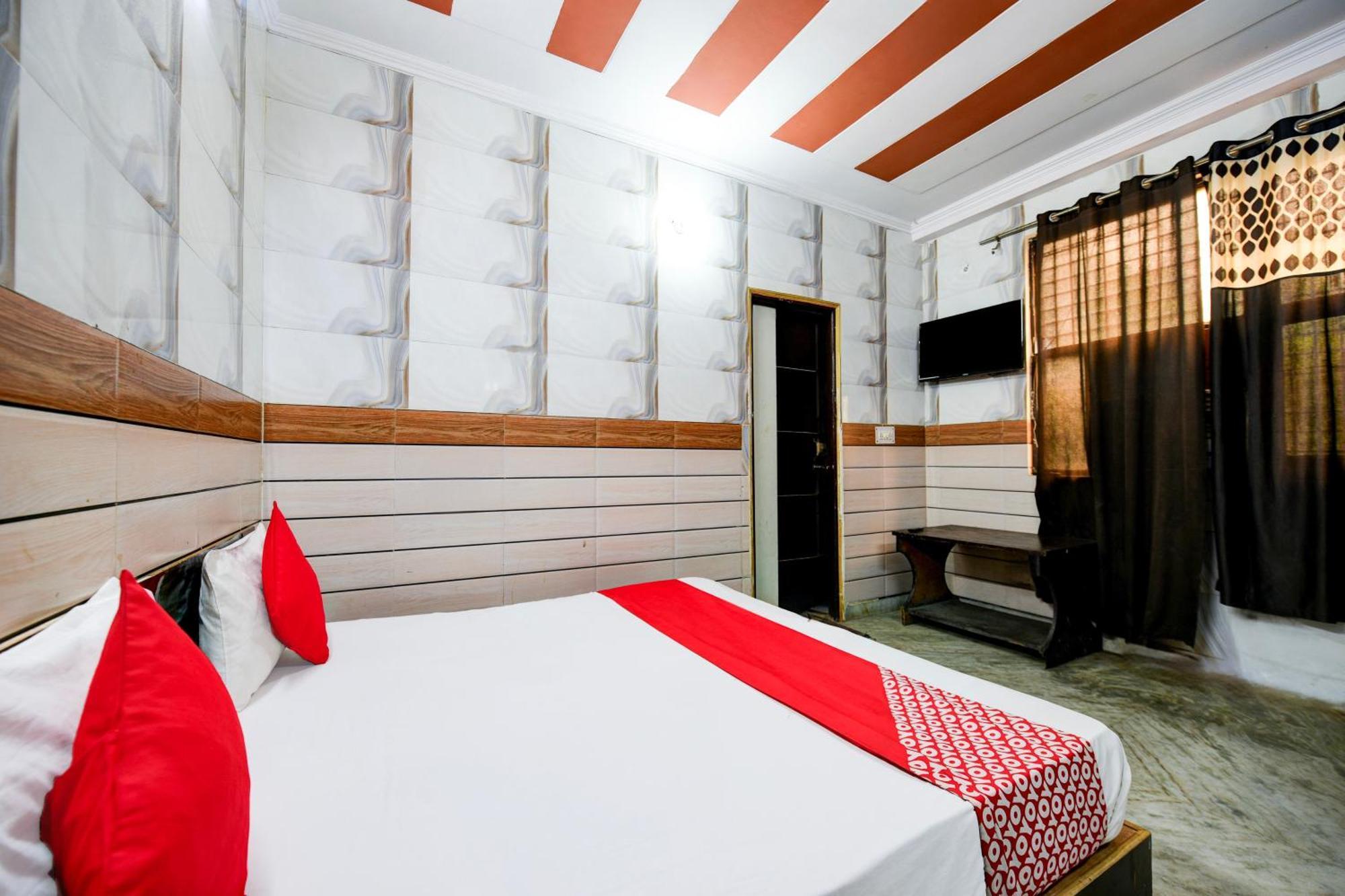 Hotel O Granville Új-Delhi Kültér fotó